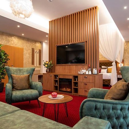 Hotel Vila Simonte Poiana Brasov Esterno foto